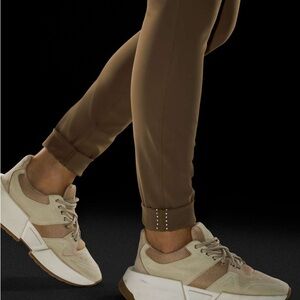 Lululemon City Sleek Slim-Fit 5 Pocket High-Rise Pant in Artifact, size 4